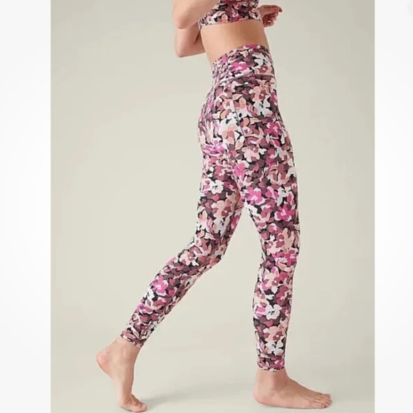 Athleta Transcend Stash Tight Elysian Floral Print Womens Small EUC style 533673 - Picture 4 of 12